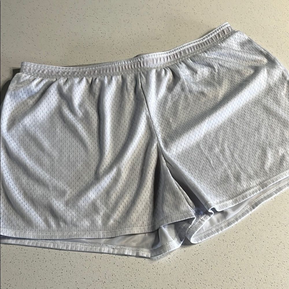 Champion Short White Athletic Mesh Shorts Size L